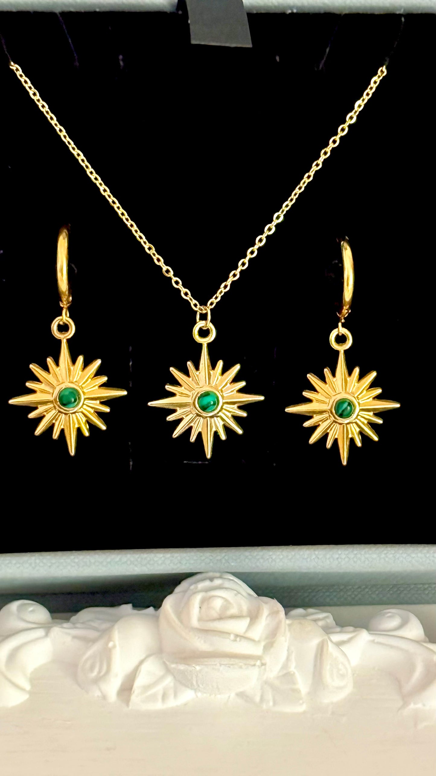 Zyora Necklace and Earrings Set