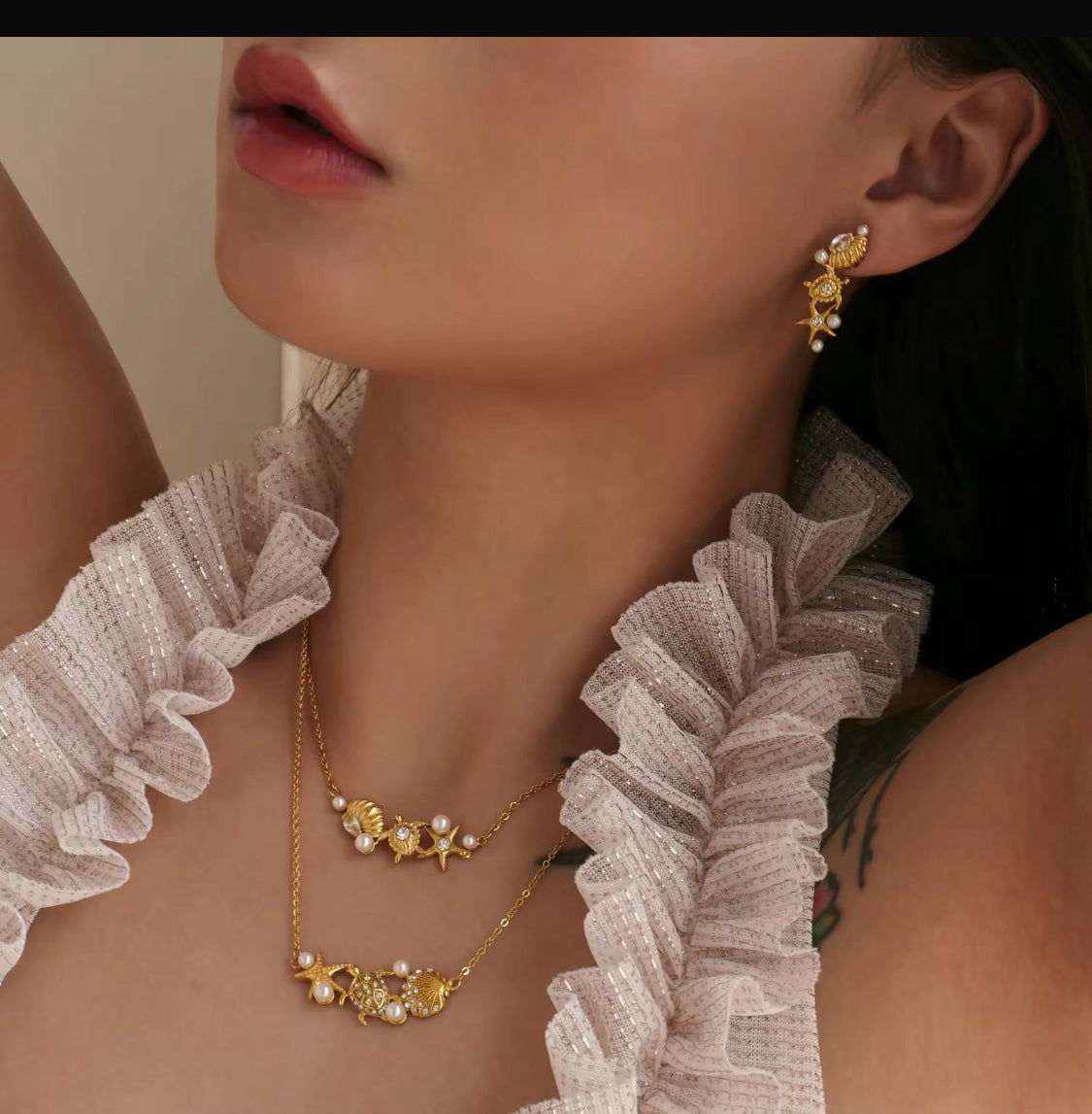 Aurelis Necklace & Earrings Set