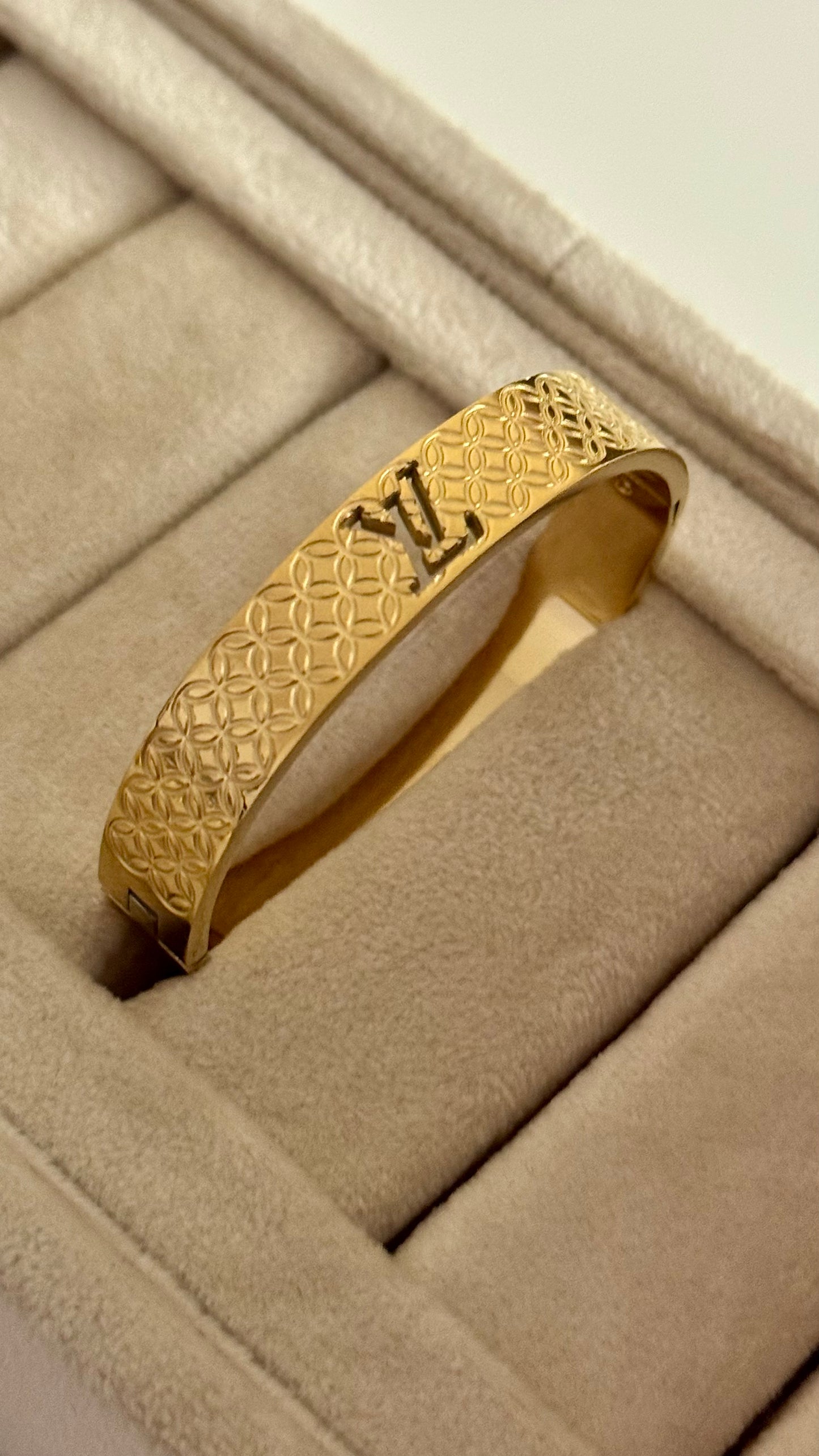 Royal Monogram Bracelet (small size - 2.4” diameter)
