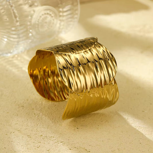 Crested Edge Cuff