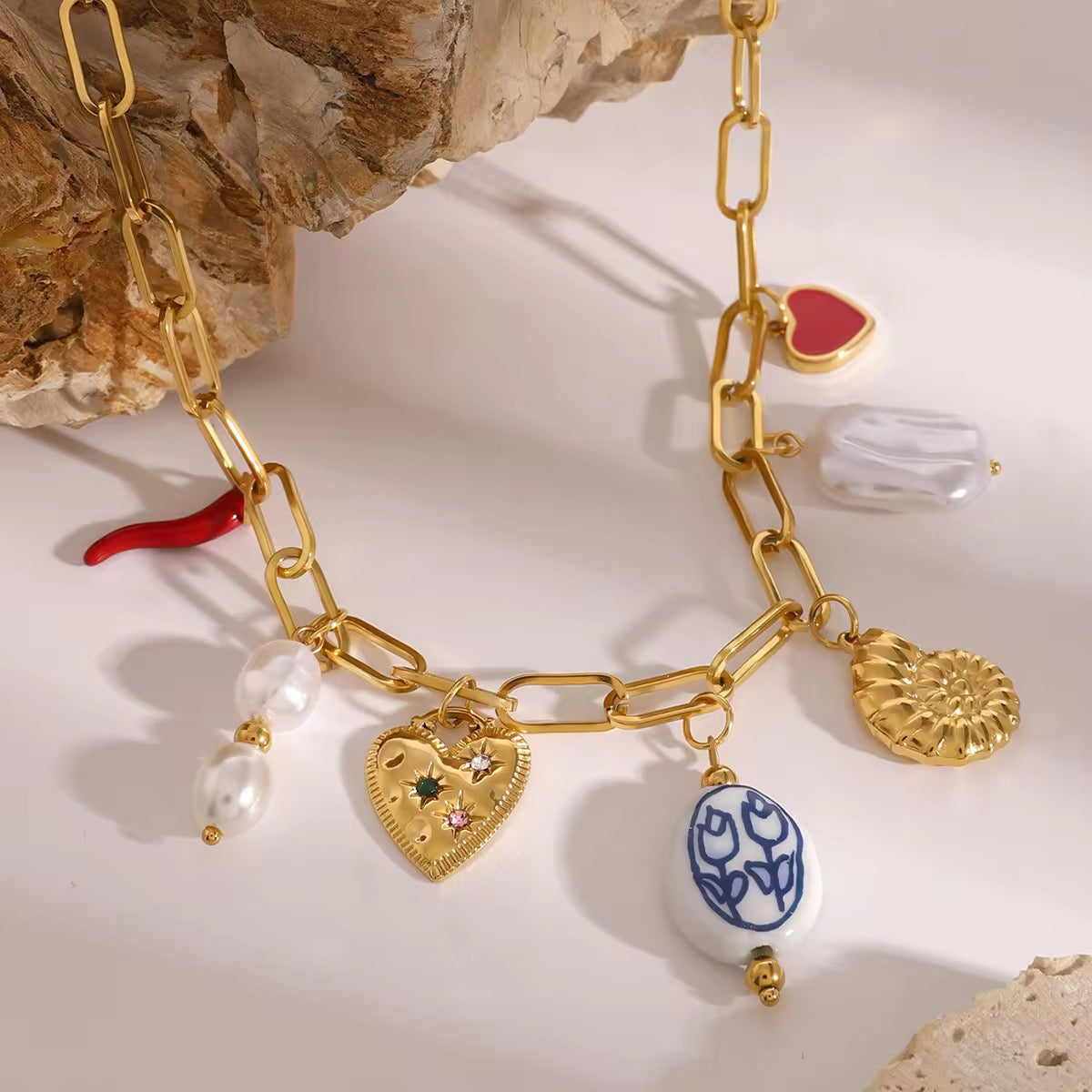 La Vita Charm Necklace