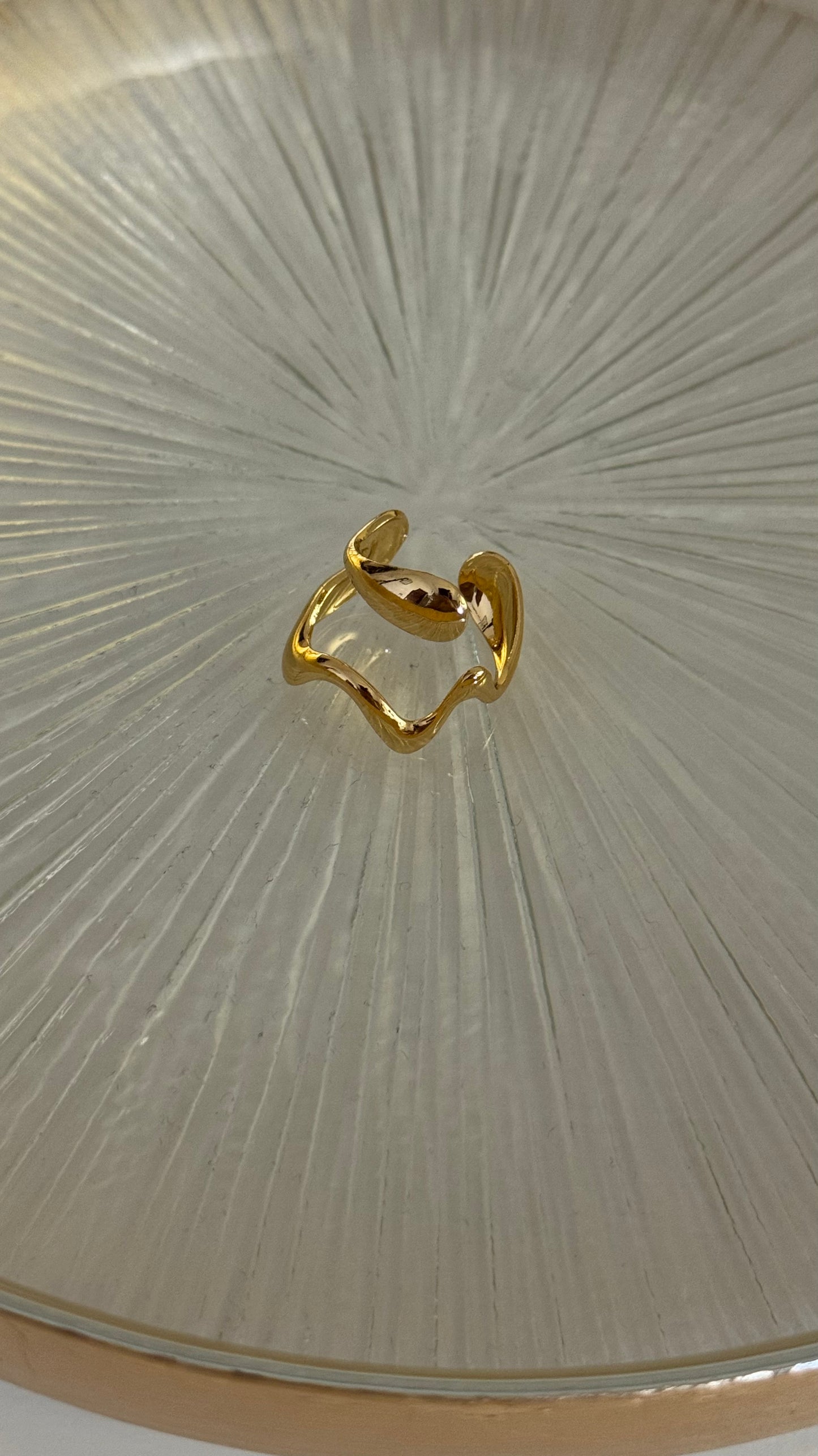 Eterna Wave Ring