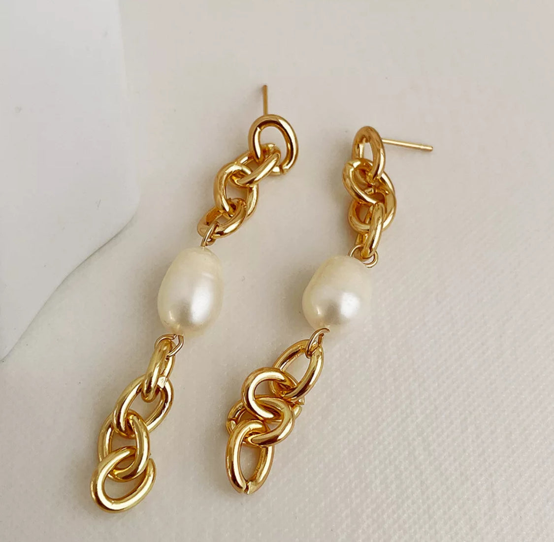 Maya Pearl Link Chain Earrings (crafted with Brass)