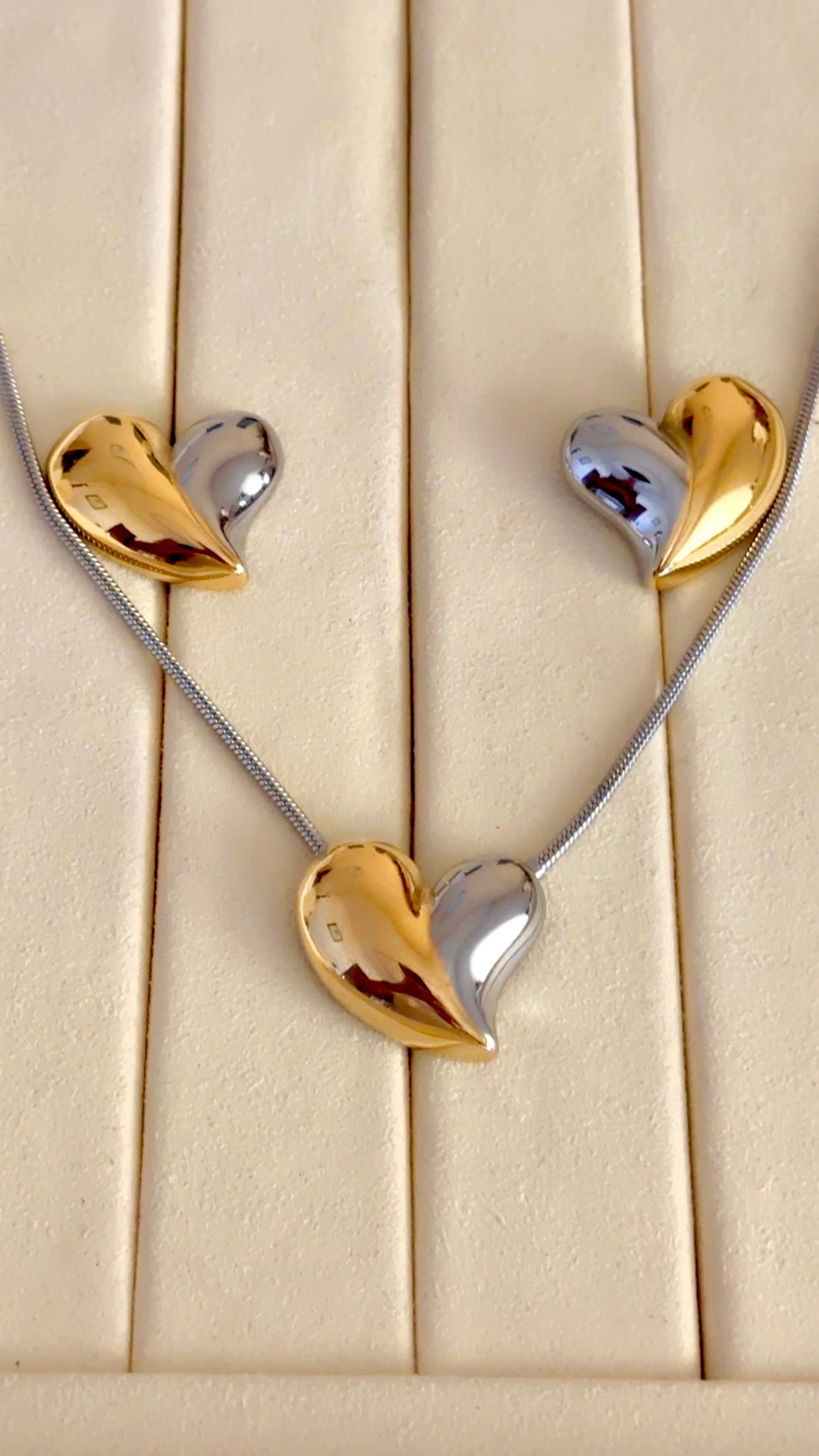 Kaizo Half & Half Heart Set (Necklace & Earrings )