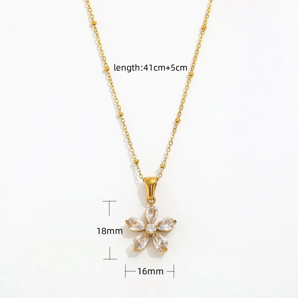 Fleur Zircon Necklace