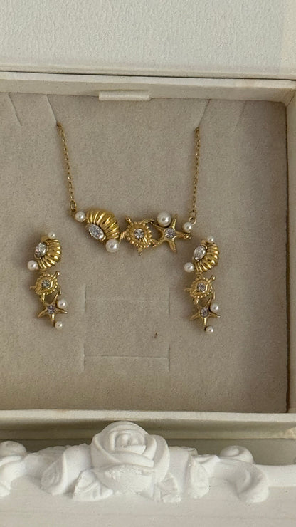 Aurelis Necklace & Earrings Set