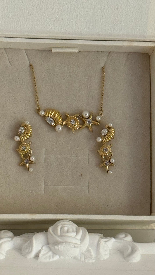 Aurelis Necklace & Earrings Set