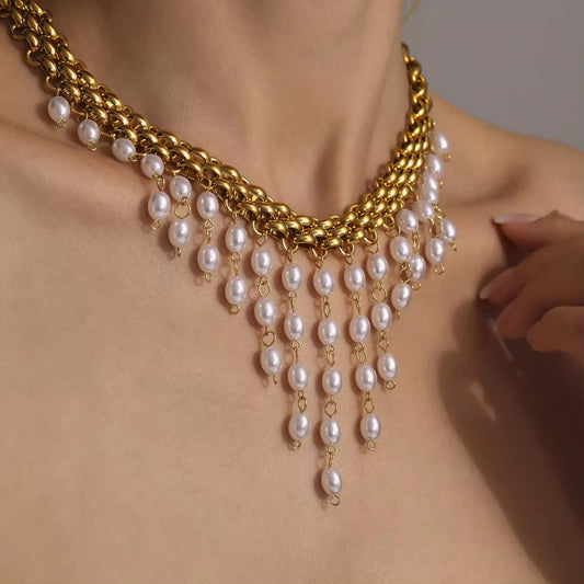 Heirloom Pearlfall Necklace
