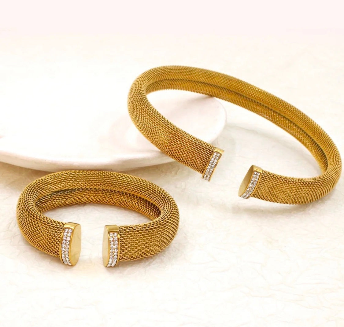 Eureka Mesh Studded Necklace & Bracelet