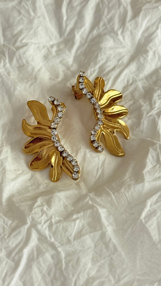 Lumière Leaf Hoops