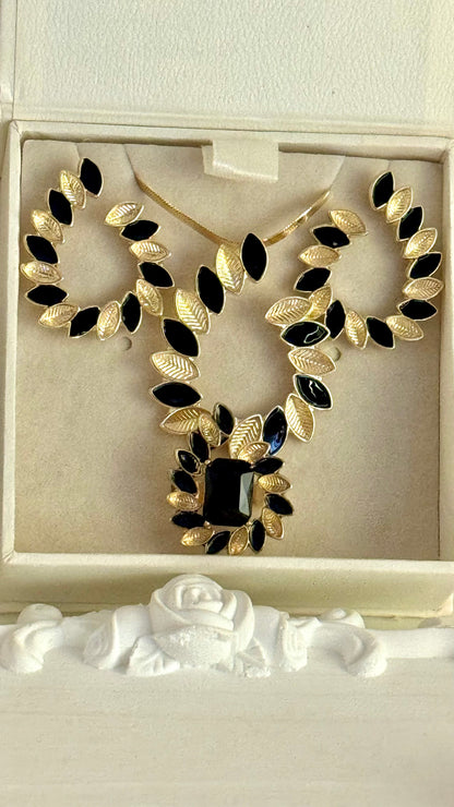 Leaf Trail Set ( Necklace + Earrings + Ring )