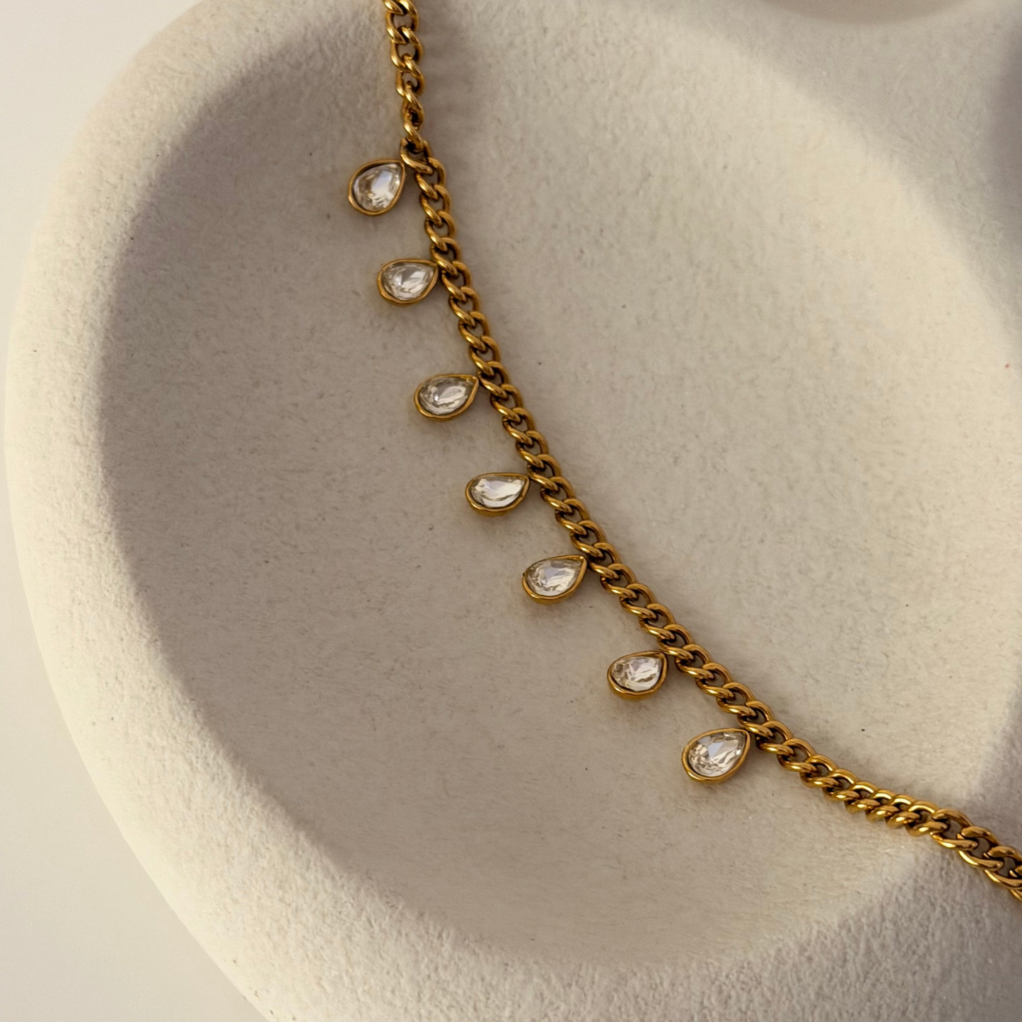 Liora Bracelet | 18K Gold-Plated • Waterproof • Anti-Tarnish