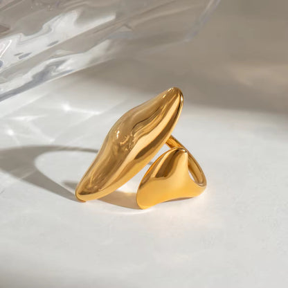 Sculptura Ring