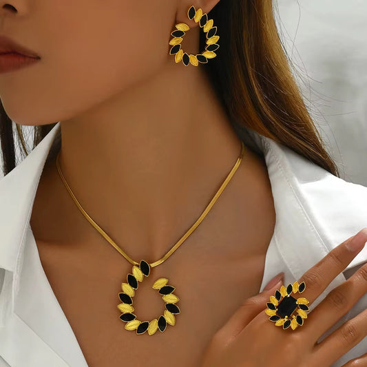Leaf Trail Set ( Necklace + Earrings + Ring )