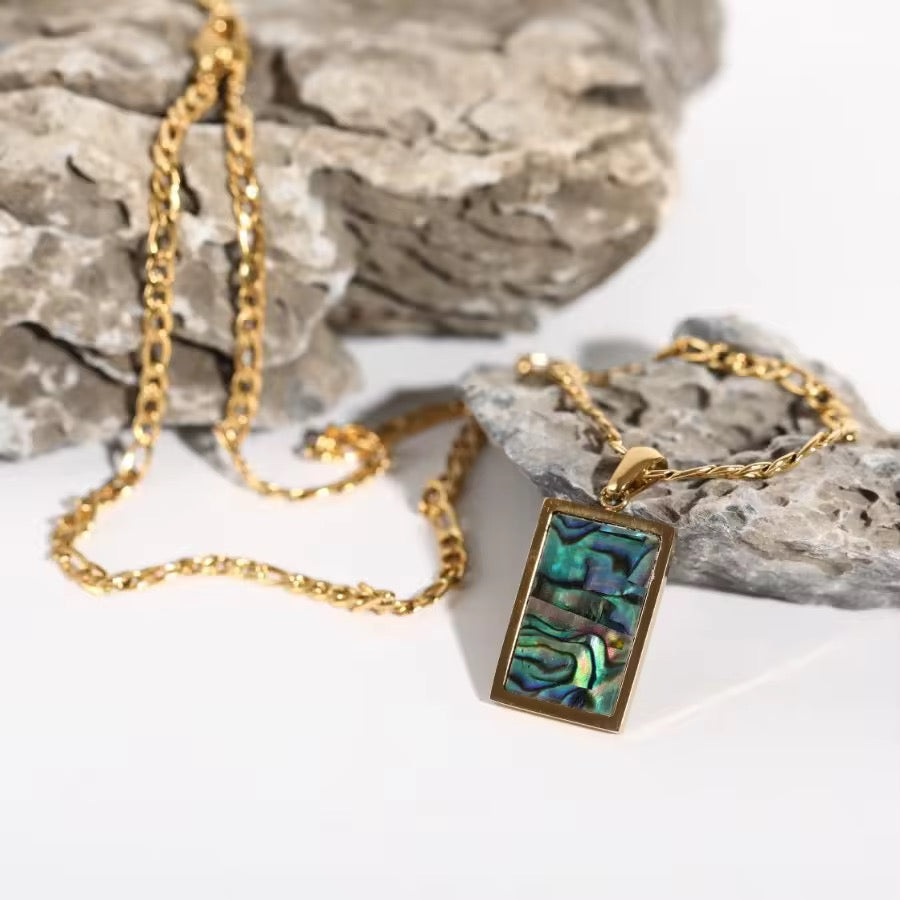 Gemma Shell Necklace