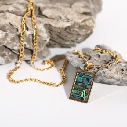 Gemma Shell Necklace