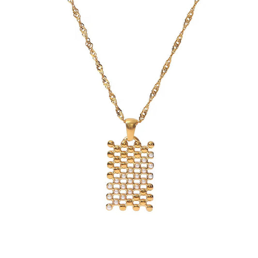 Elara Necklace