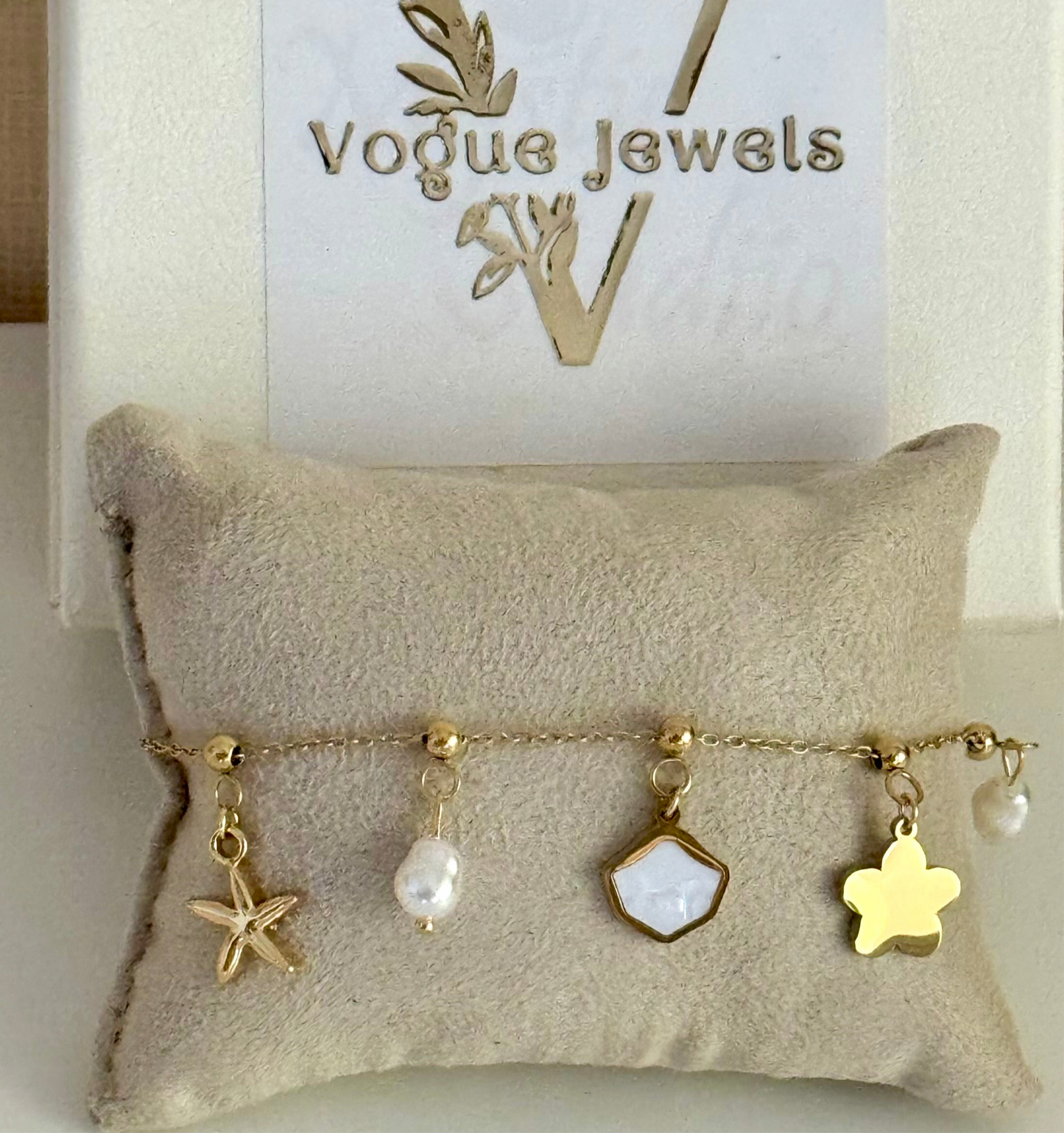 Pearlora Charm Bracelet