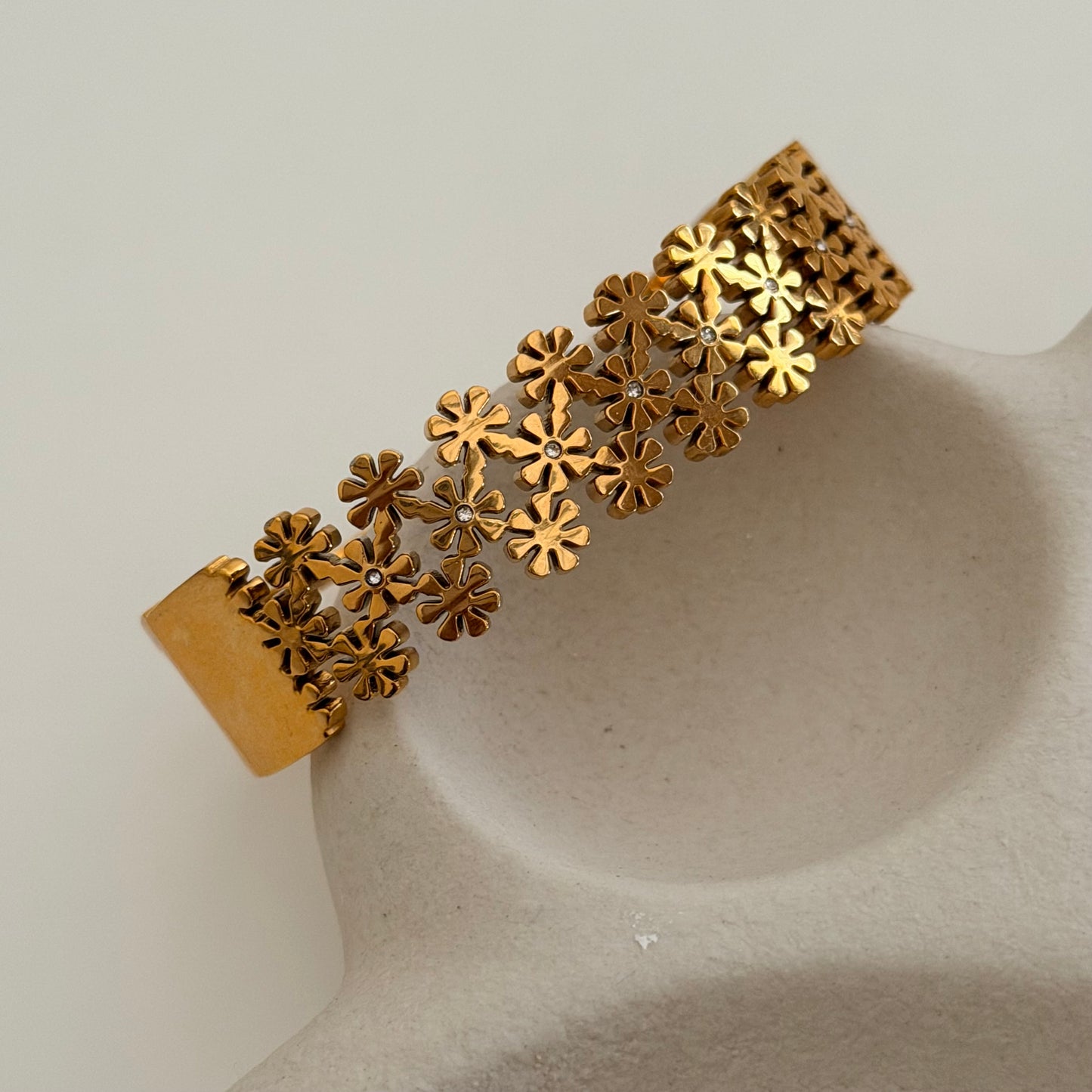 Roset Bracelet| 18K Gold-Plated • Waterproof • Anti-Tarnish