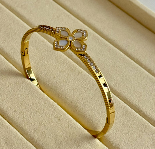 Lumora Bracelet