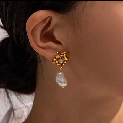 Blooming Pearl Earrings