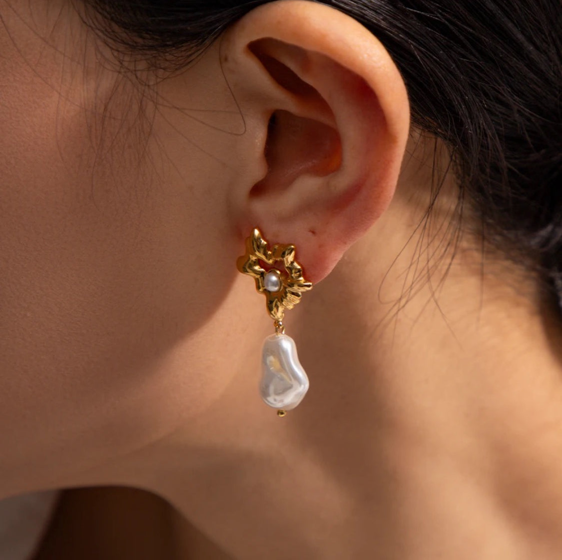 Blooming Pearl Earrings