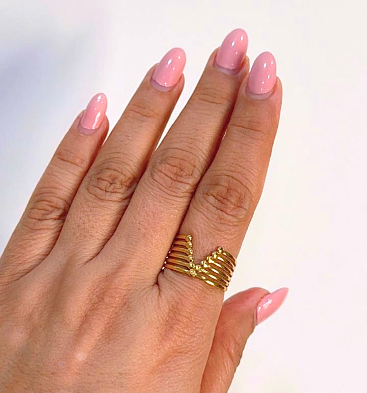 V-Shaped Ring