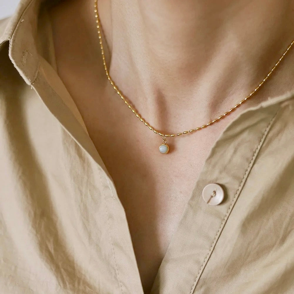 Dainty Dew Drop Necklace