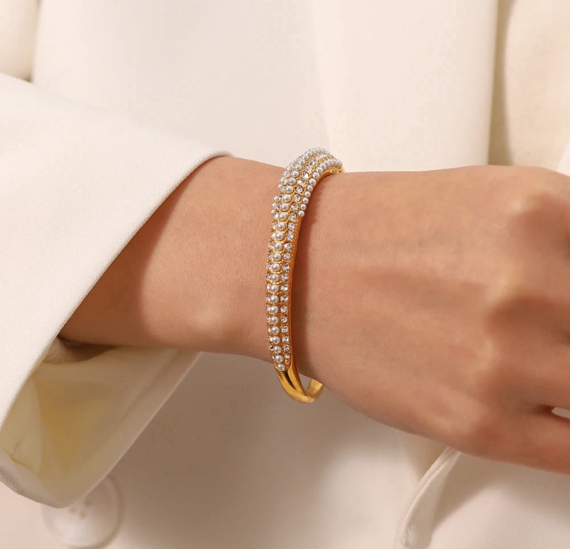 Luxury Pearl Bracelet