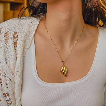 Golden Ripple Necklace