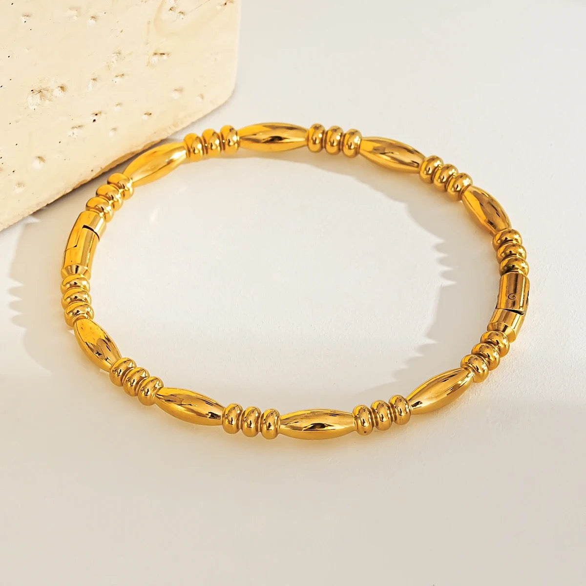 Chic Gold Bead Bracelet