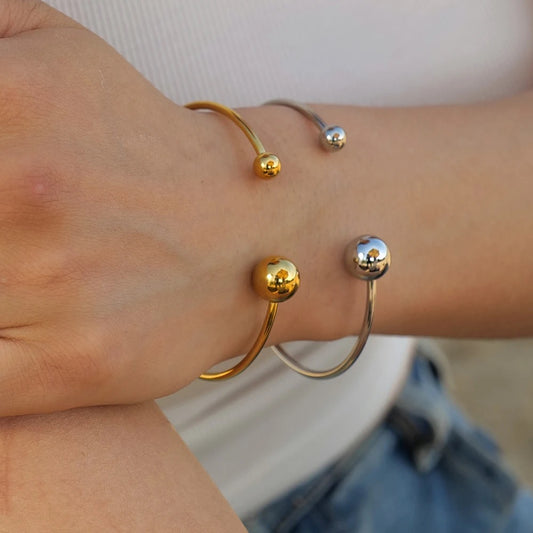 Glam Hand Cuffs