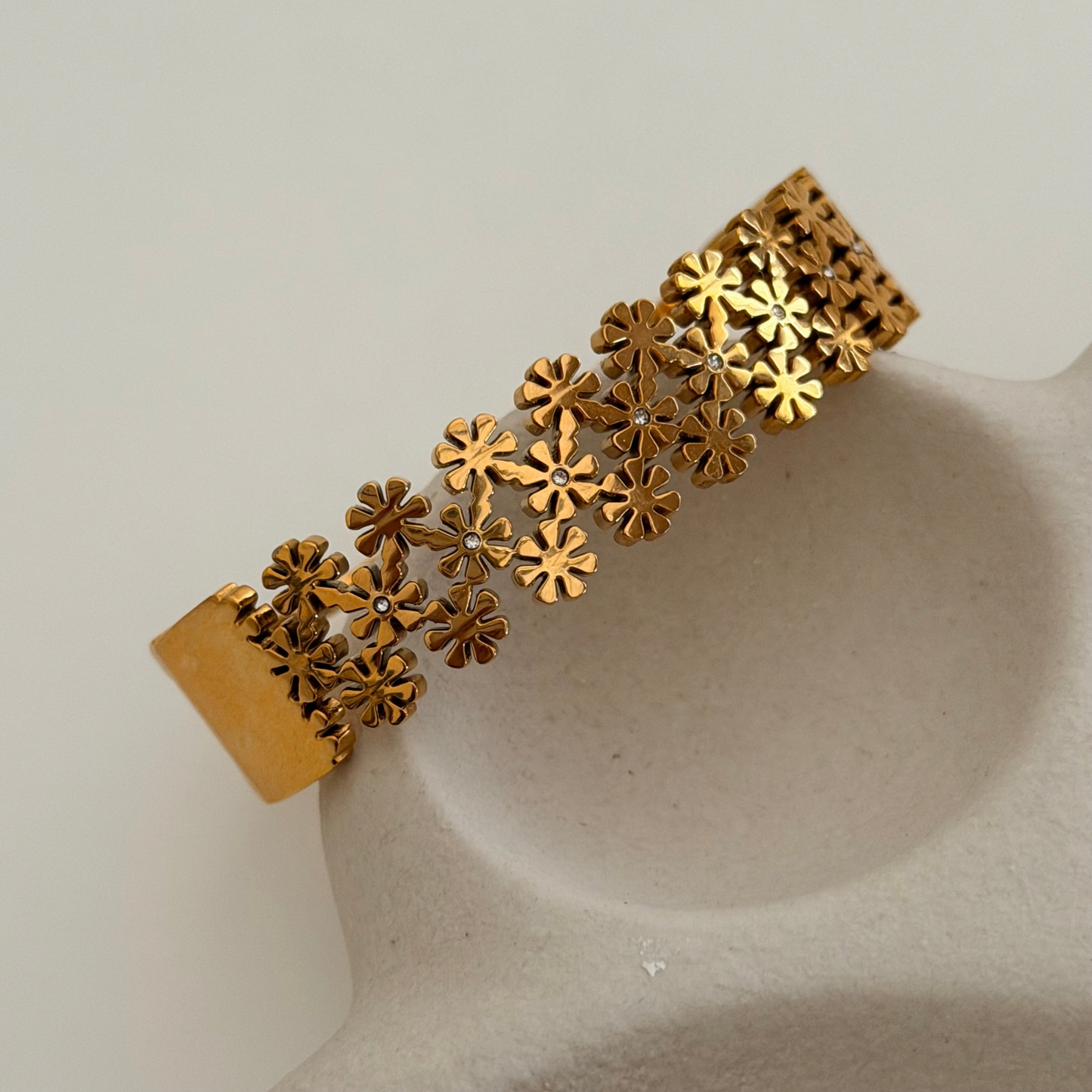 Roset Bracelet| 18K Gold-Plated • Waterproof • Anti-Tarnish
