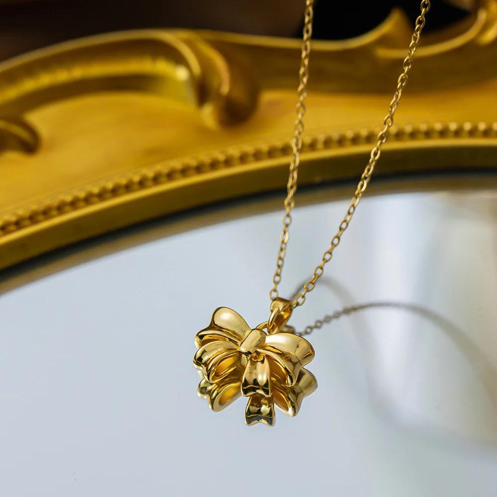 Daphne Bow Necklace