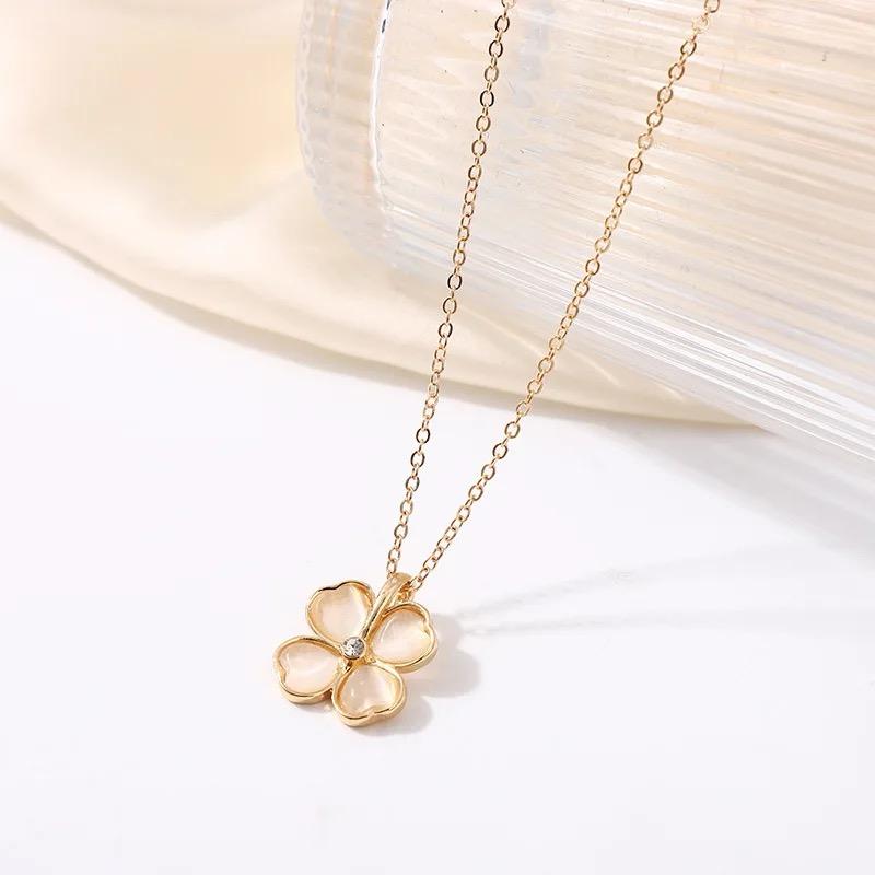 Floral Clover Necklace