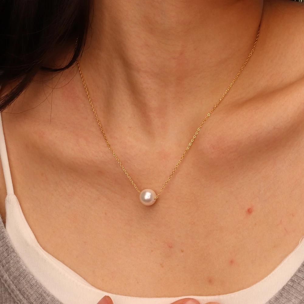 Dainty Pearl Necklace