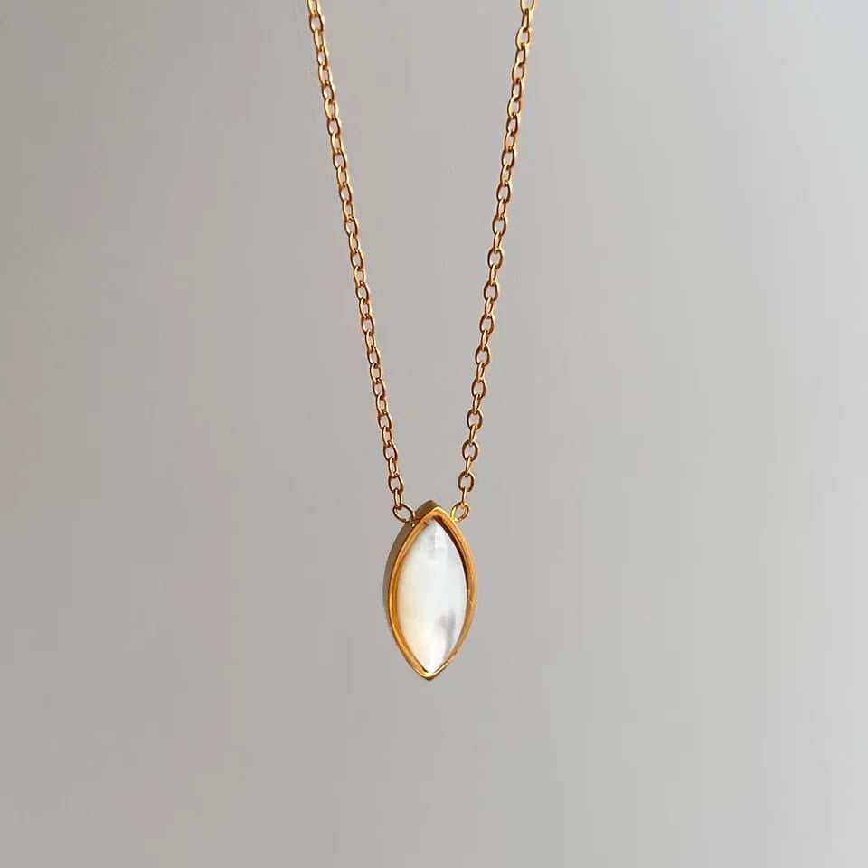 Xenia Shell Necklace