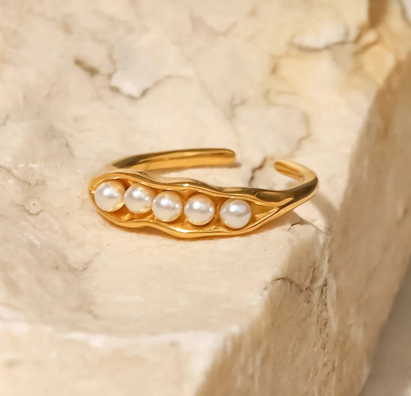 Josien Pea Pod Adjustable Ring