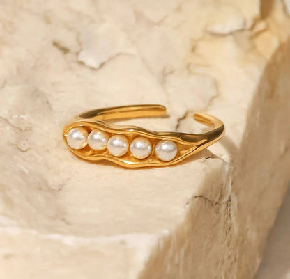 Josien Pea Pod Adjustable Ring
