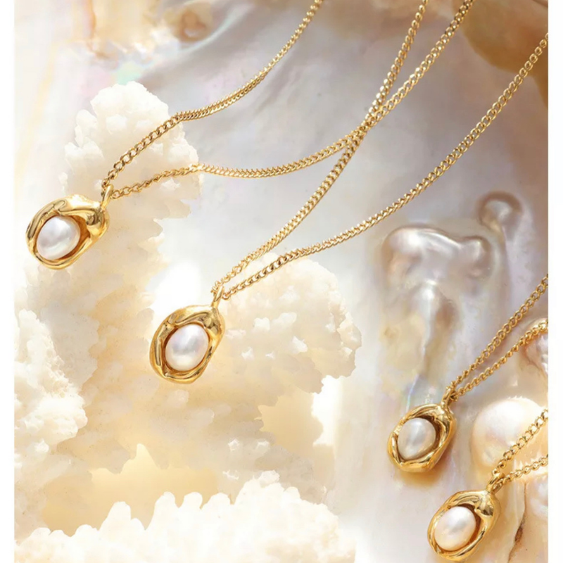 Aspen Pearl Necklace