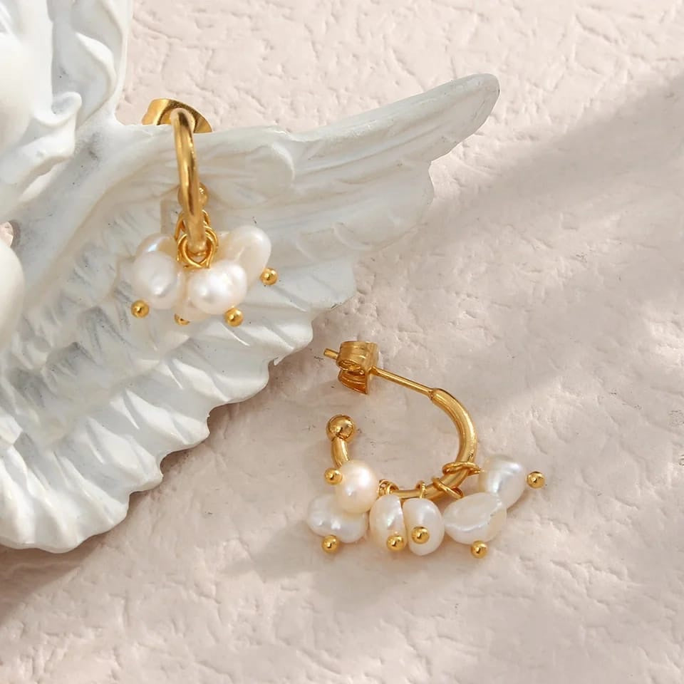 Erina Pearl Earrings