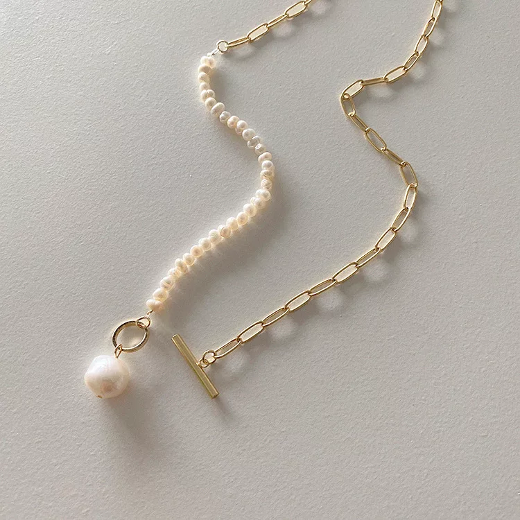 Barque pearl necklace