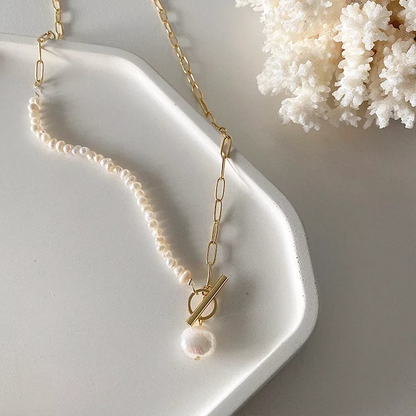 Barque pearl necklace