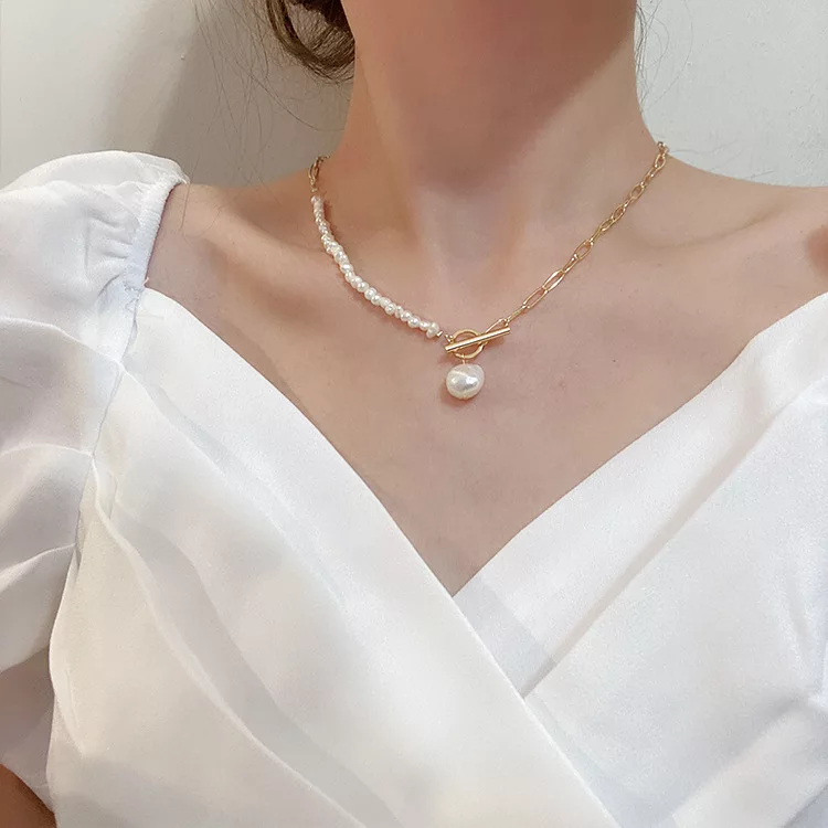 Barque pearl necklace