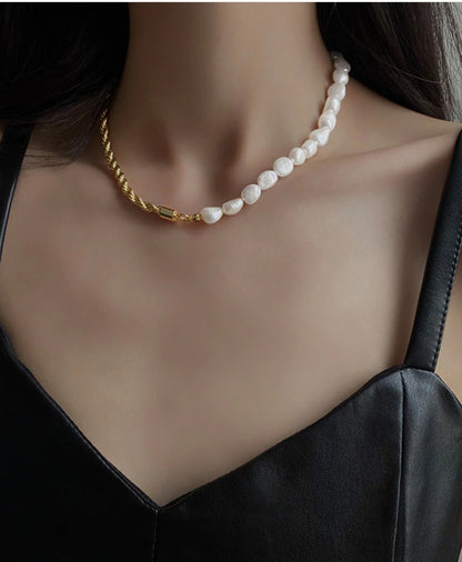 Rachel Pearl Necklace